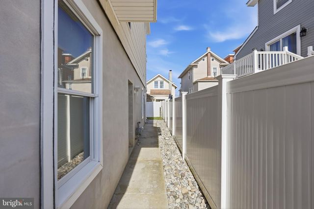 107 N SUFFOLK AVE, Ventnor City, NJ 08406