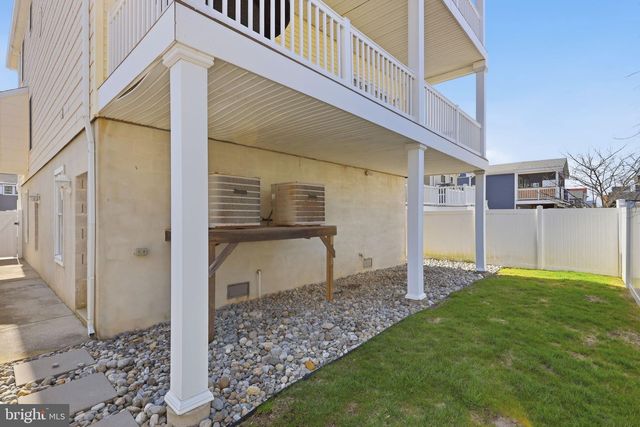 107 N SUFFOLK AVE, Ventnor City, NJ 08406