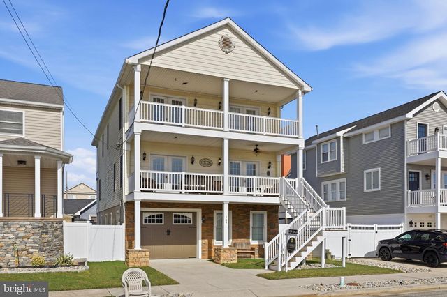 107 N SUFFOLK AVE, Ventnor City, NJ 08406