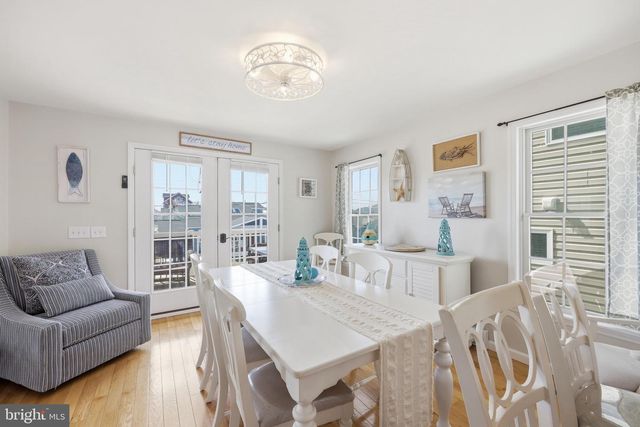 107 N SUFFOLK AVE, Ventnor City, NJ 08406