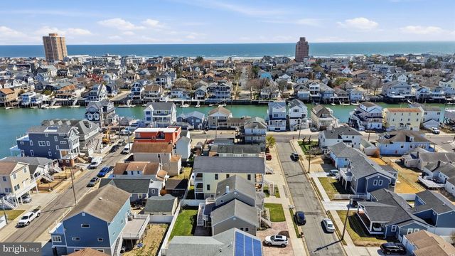 107 N SUFFOLK AVE, Ventnor City, NJ 08406