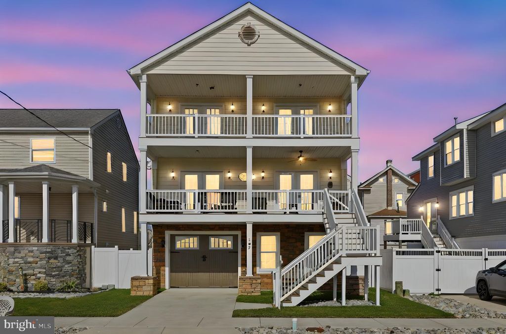 107 N SUFFOLK AVE, Ventnor City, NJ 08406