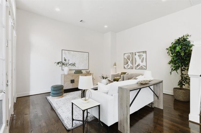 2203 Colorado Street, Houston, TX 77007