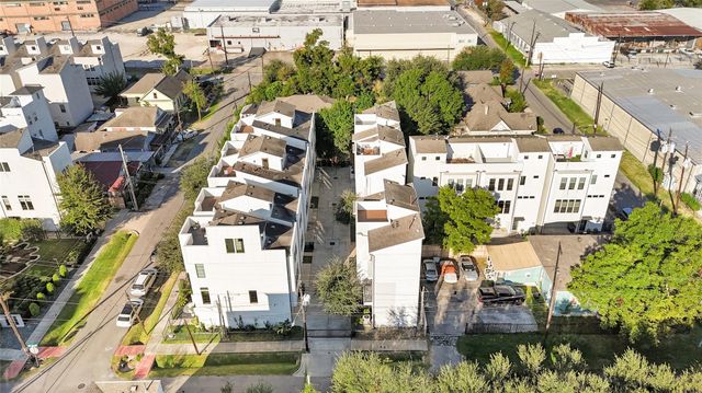 2203 Colorado Street, Houston, TX 77007