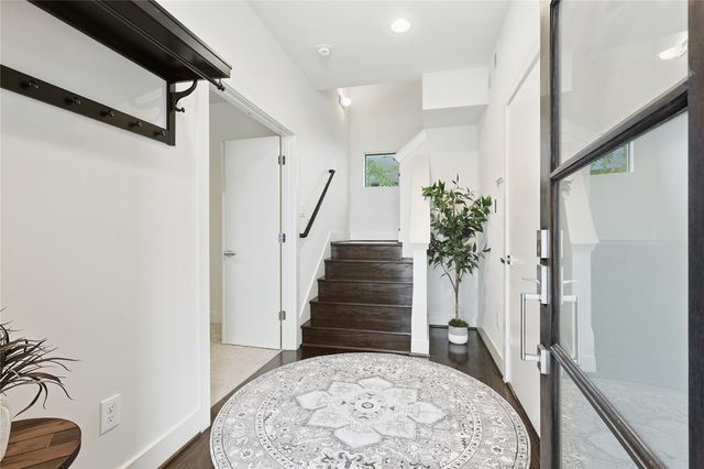 2203 Colorado Street, Houston, TX 77007