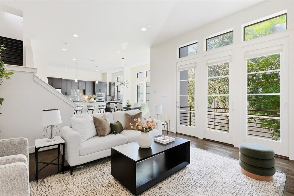 2203 Colorado Street, Houston, TX 77007