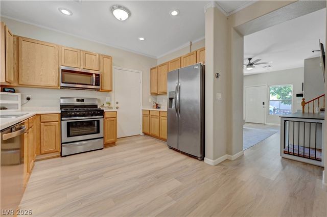 6878 Mesita Avenue, Las Vegas, NV 89122