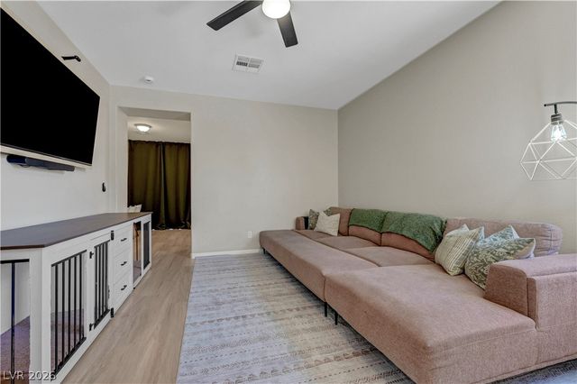 6878 Mesita Avenue, Las Vegas, NV 89122