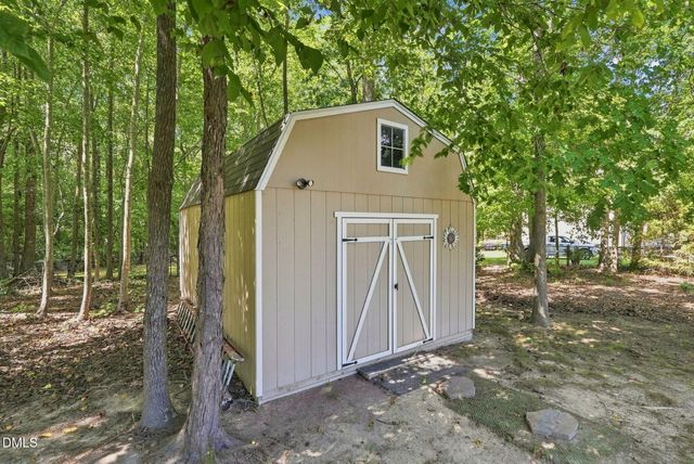 25 Brushwood Court, Youngsville, NC 27596