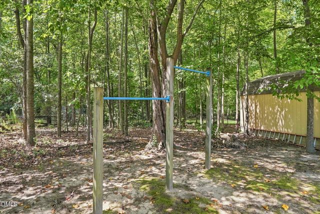 25 Brushwood Court, Youngsville, NC 27596