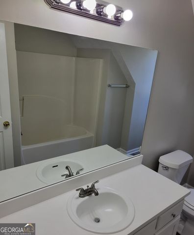 915 Burning Bush Drive, Loganville, GA 30052