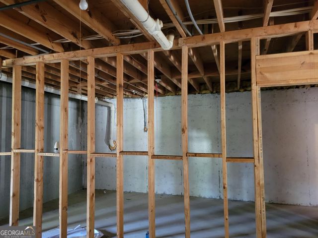 915 Burning Bush Drive, Loganville, GA 30052