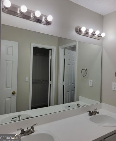 915 Burning Bush Drive, Loganville, GA 30052