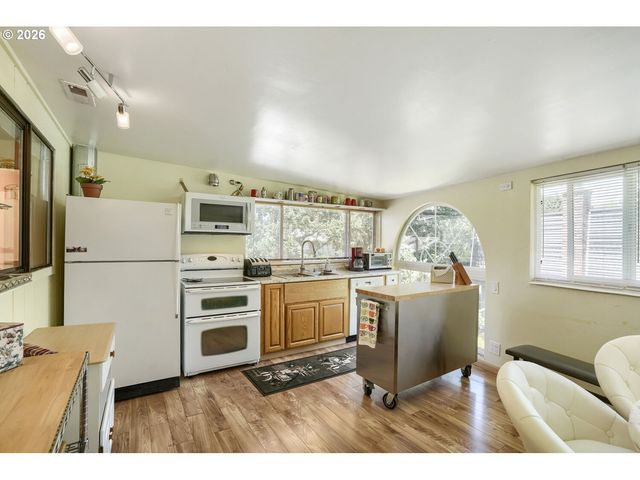 1215 Ne 139TH Ave, Vancouver, WA 98684