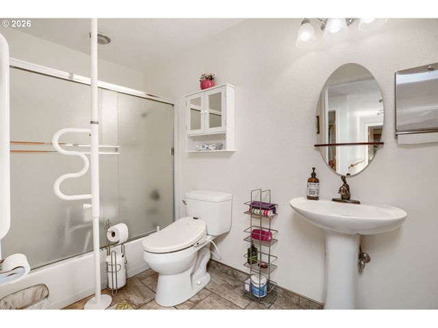 1215 Ne 139TH Ave, Vancouver, WA 98684