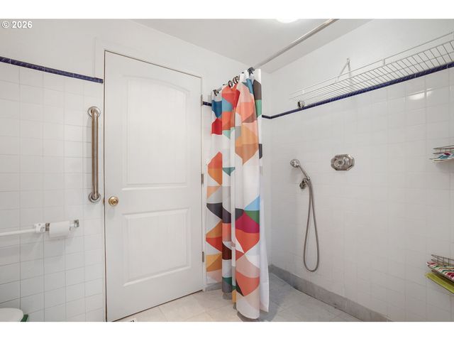 1215 Ne 139TH Ave, Vancouver, WA 98684