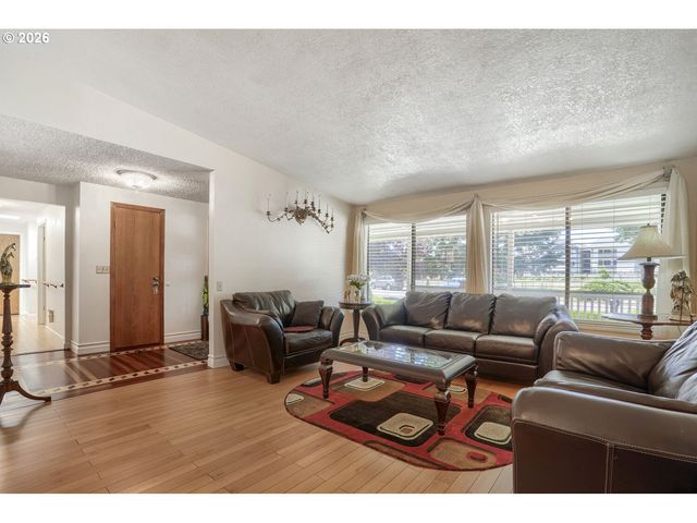1215 Ne 139TH Ave, Vancouver, WA 98684