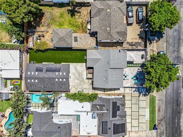 13831 Bessemer, Los Angeles, CA 91401