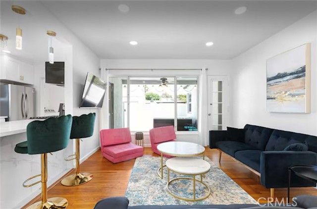 13831 Bessemer, Los Angeles, CA 91401