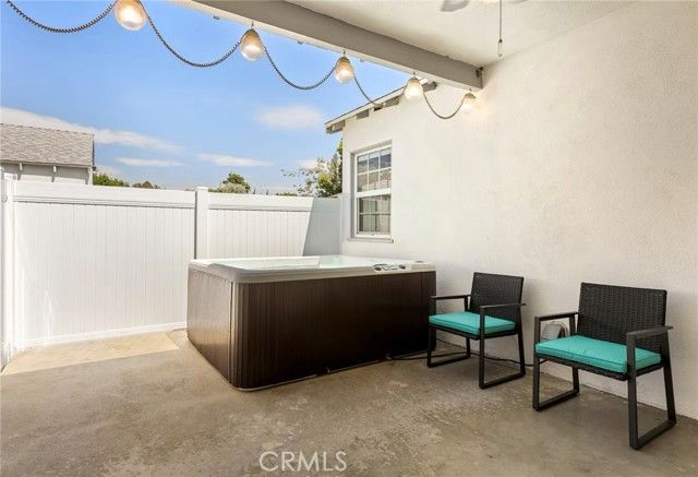 13831 Bessemer, Los Angeles, CA 91401