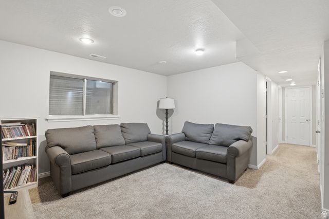 5788 S WALDEN RIDGE DR, Murray, UT 84123