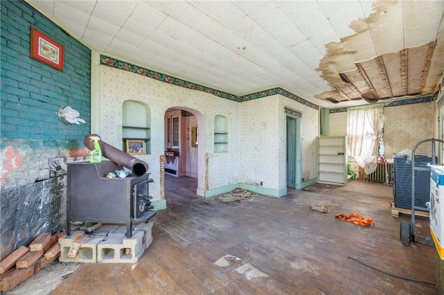 61 Lee St, Valencia Boro, PA 16059