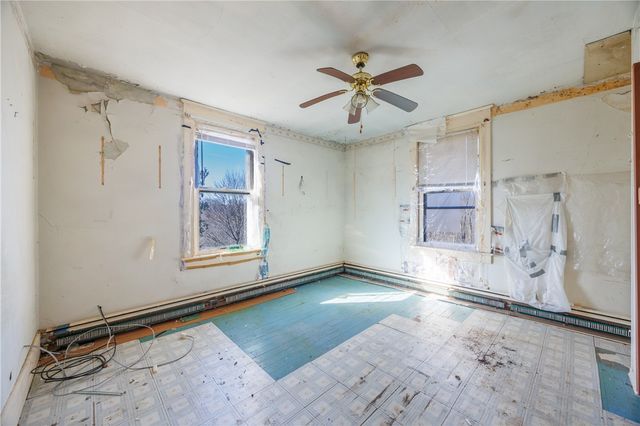 61 Lee St, Valencia Boro, PA 16059