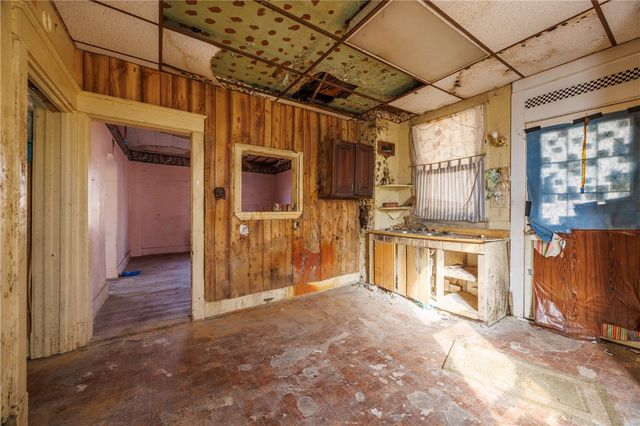 61 Lee St, Valencia Boro, PA 16059