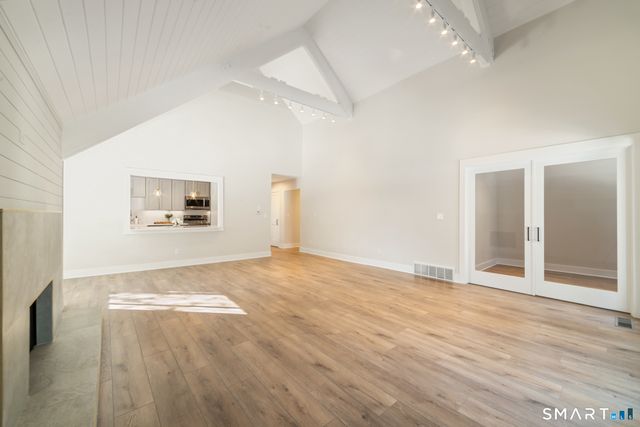 445 North Trail A, Stratford, CT 06614