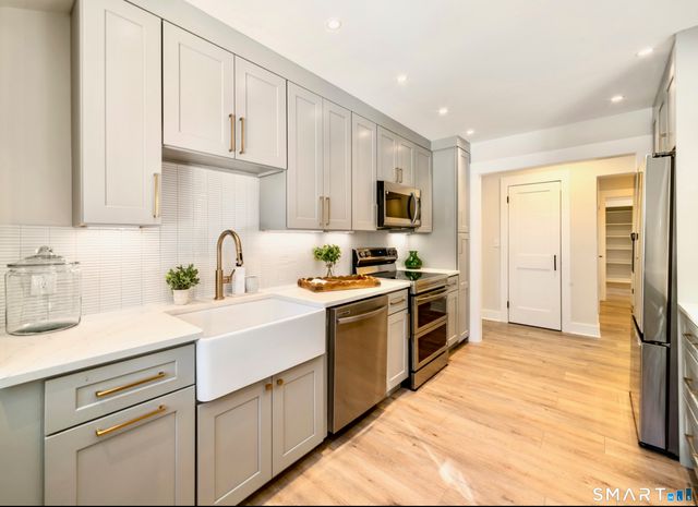 445 North Trail A, Stratford, CT 06614