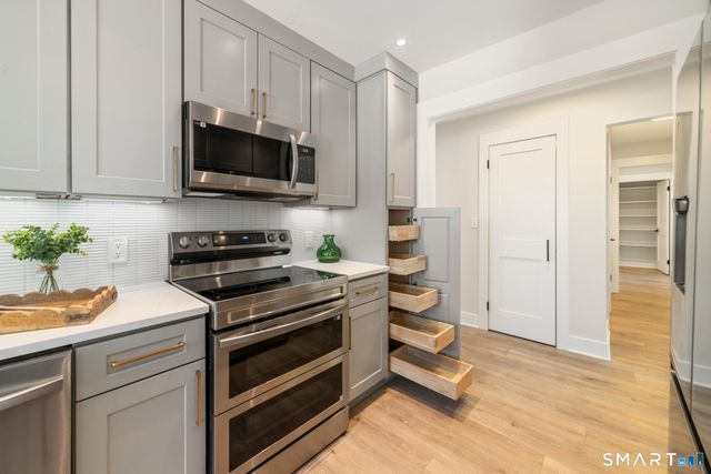 445 North Trail A, Stratford, CT 06614