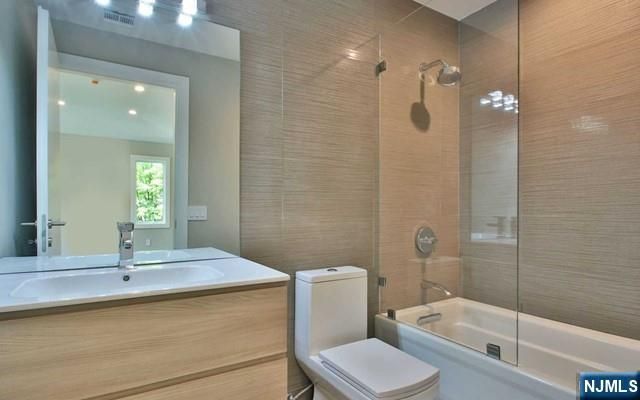 97 George Street, Tenafly, NJ 07670