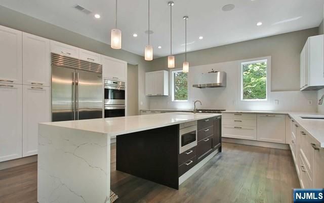 97 George Street, Tenafly, NJ 07670