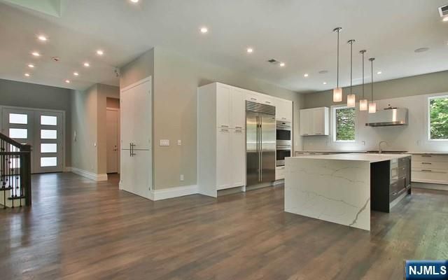 97 George Street, Tenafly, NJ 07670