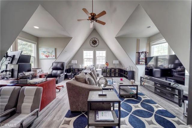 514 Pioneer, Lake Arrowhead, CA 92352