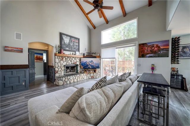 514 Pioneer, Lake Arrowhead, CA 92352