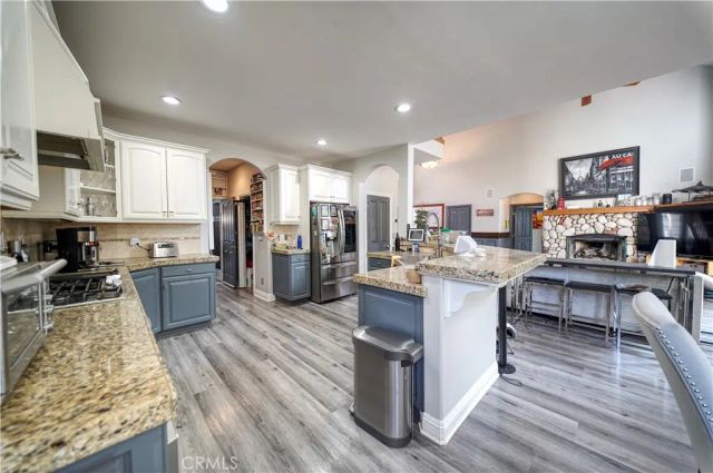 514 Pioneer, Lake Arrowhead, CA 92352
