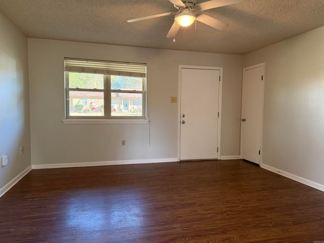 19 Hartwell Place, Searcy, AR 72140