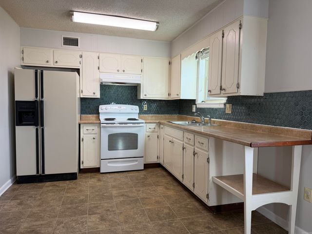 19 Hartwell Place, Searcy, AR 72140