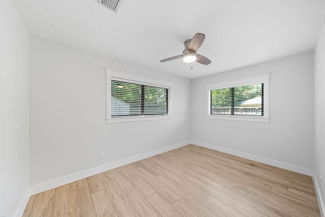 2215 Ansbury Drive, Houston, TX 77018
