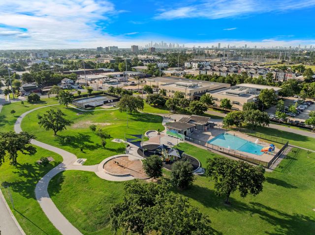 2215 Ansbury Drive, Houston, TX 77018