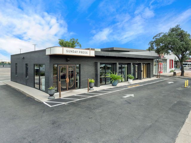 2215 Ansbury Drive, Houston, TX 77018