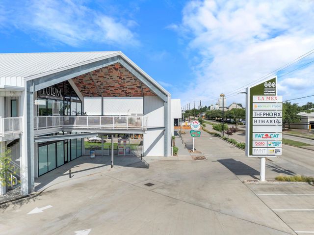 2215 Ansbury Drive, Houston, TX 77018