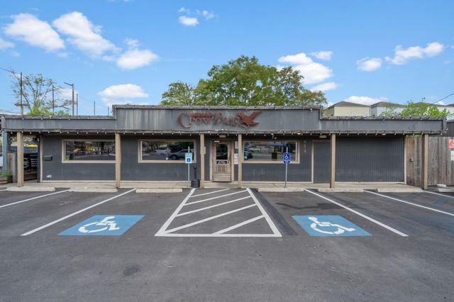 2215 Ansbury Drive, Houston, TX 77018