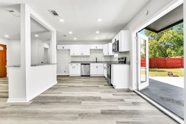 6321 Little Ranch Road, North Richland Hills, TX 76182