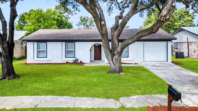 6321 Little Ranch Road, North Richland Hills, TX 76182