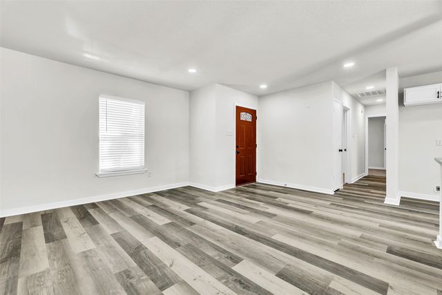 6321 Little Ranch Road, North Richland Hills, TX 76182