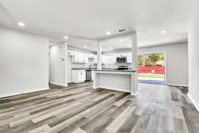 6321 Little Ranch Road, North Richland Hills, TX 76182