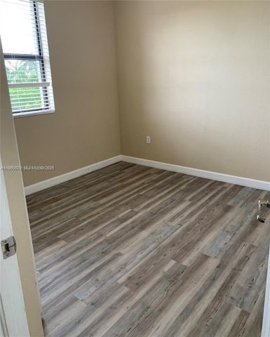 10440 SW 228th Ter, Miami, FL 33190