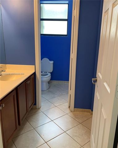 10440 SW 228th Ter, Miami, FL 33190